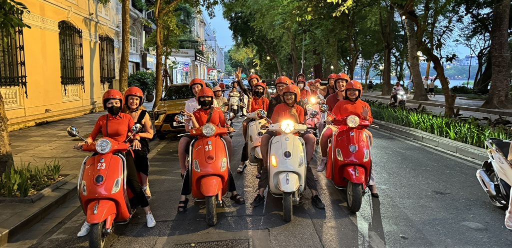 Hanoi motorbike Tour 