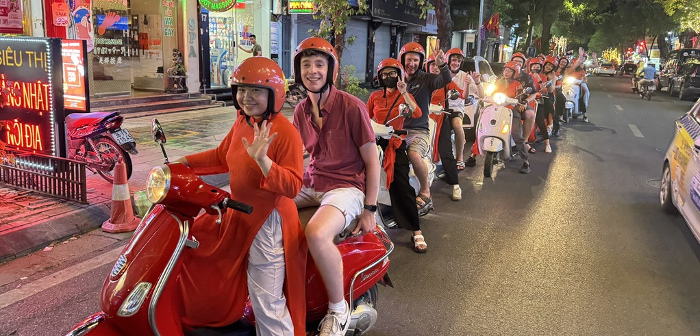 Hanoi Female riders 