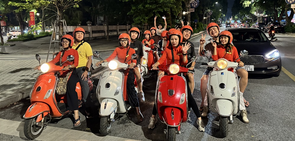 Hanoi Vespa tour 