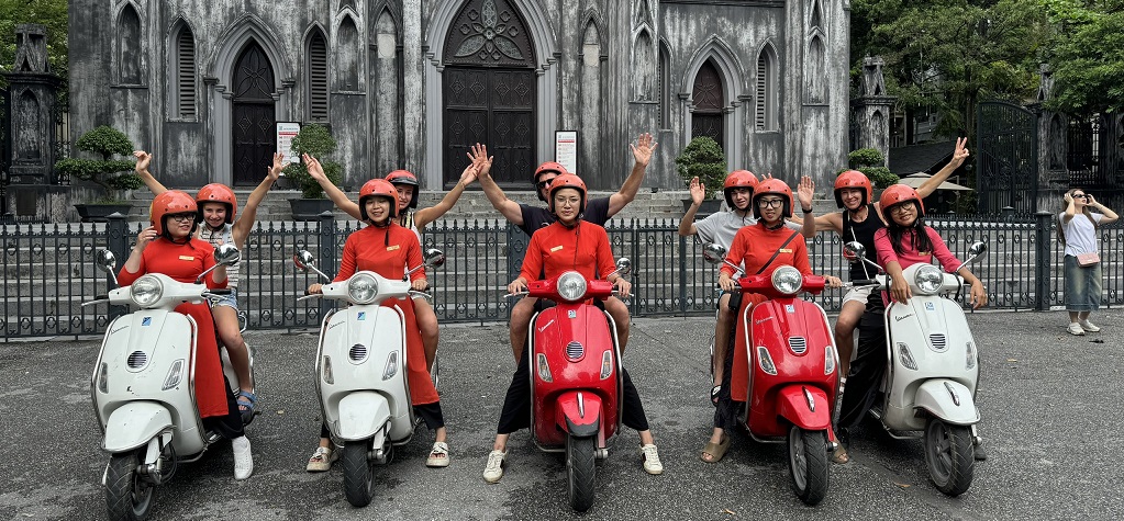 hanoi city tour by scooter 